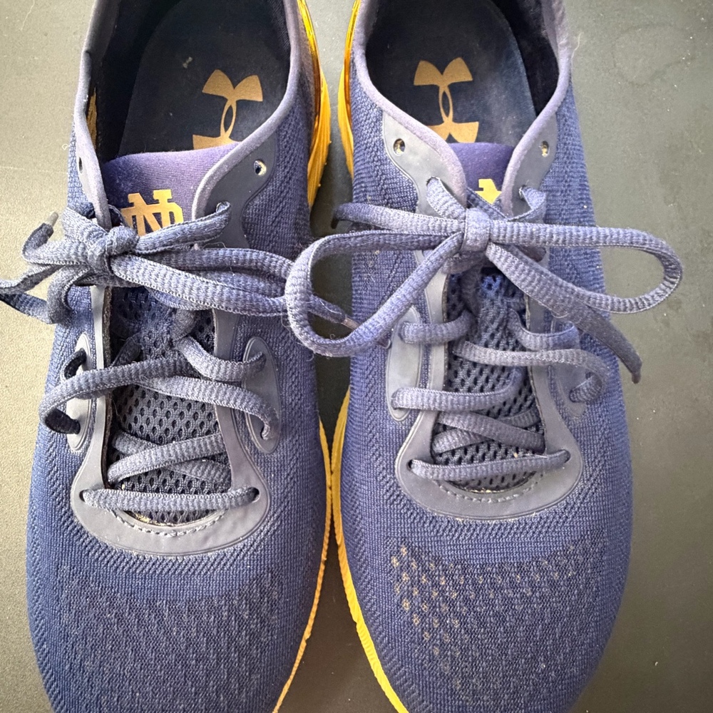 Under Armour HOVR Sonic 5 Team Notre Dame Navy Gold Men’s 9 3026429-404